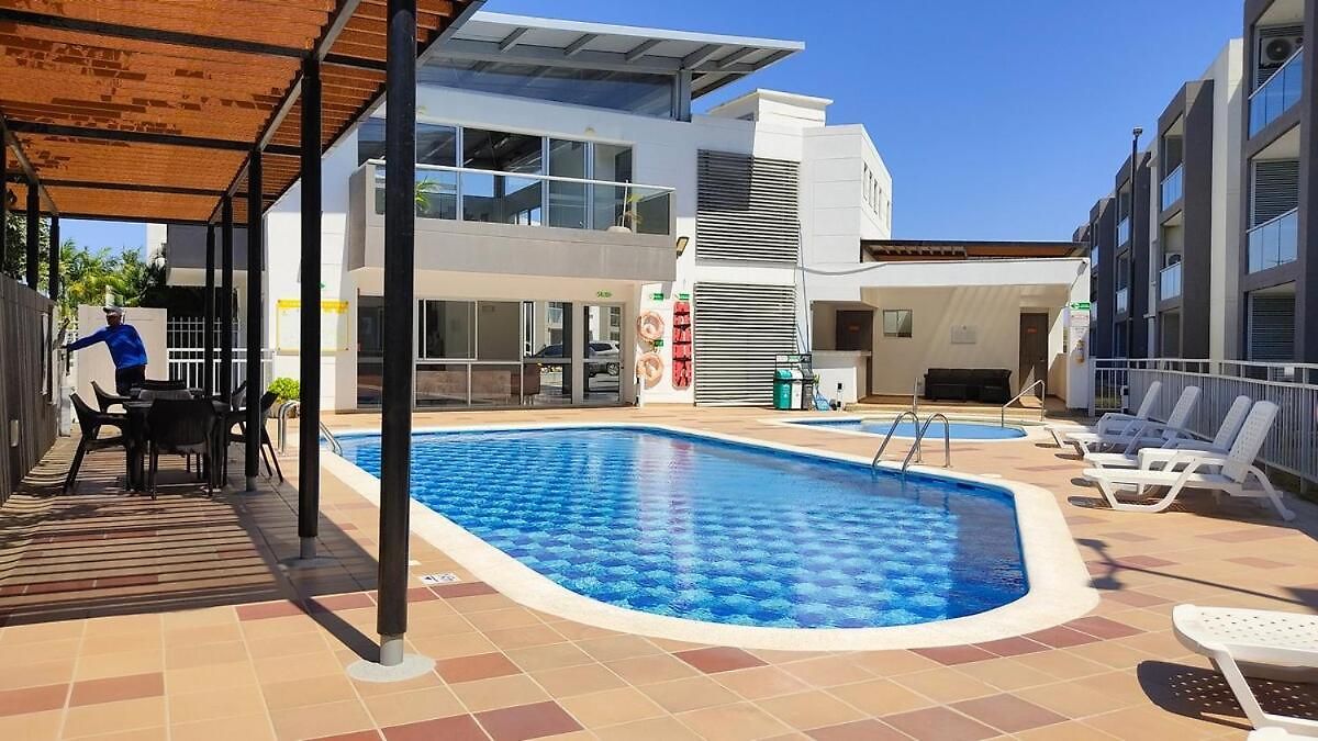 Apartamento Amoblado En Serena Del Mar *